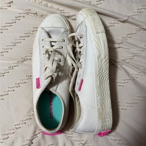 Converse Off-White Canvas Low Top Sneakers with Pink Tabs